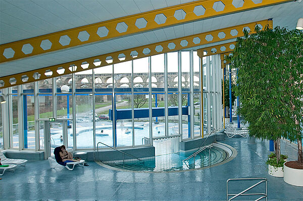 Bild:Soleaußenbecken- Ansicht von Innen