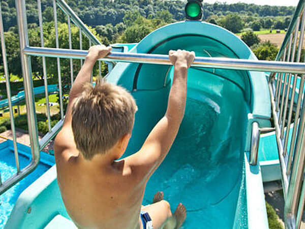 Bild:Rutsche Badepark Ellental